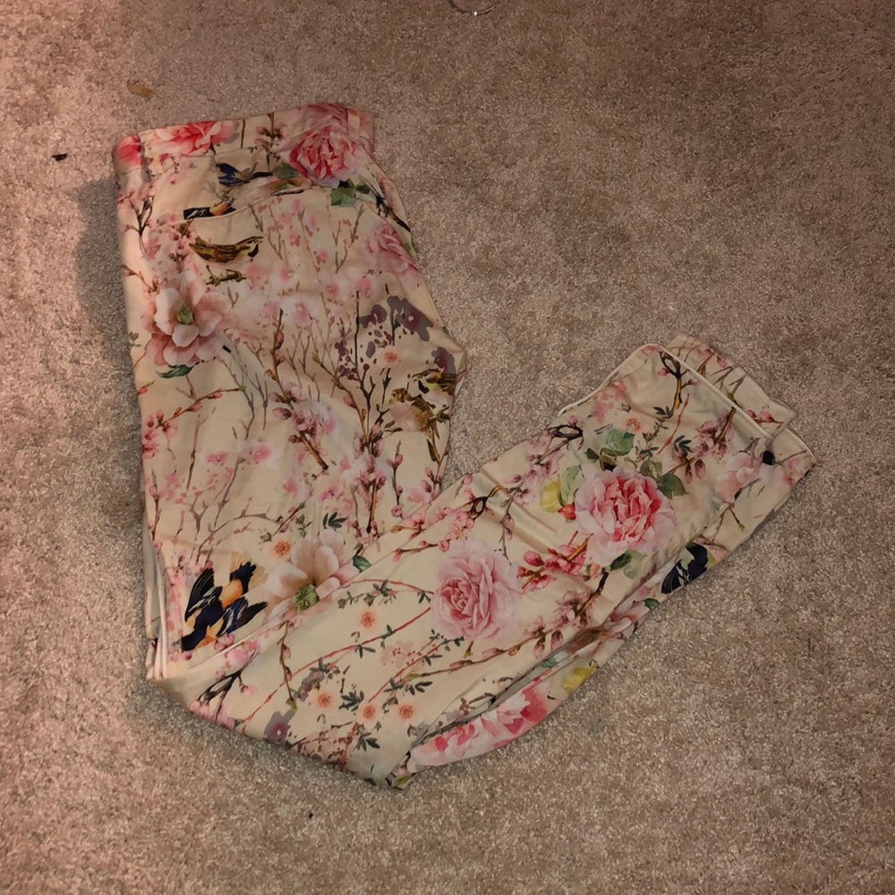 Floral print Zara pants